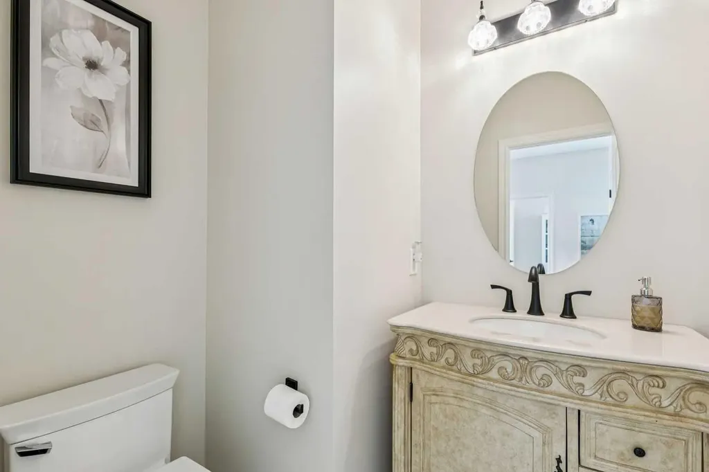120 Hidden Creek Circle NW Calgary AB T3A 6J3