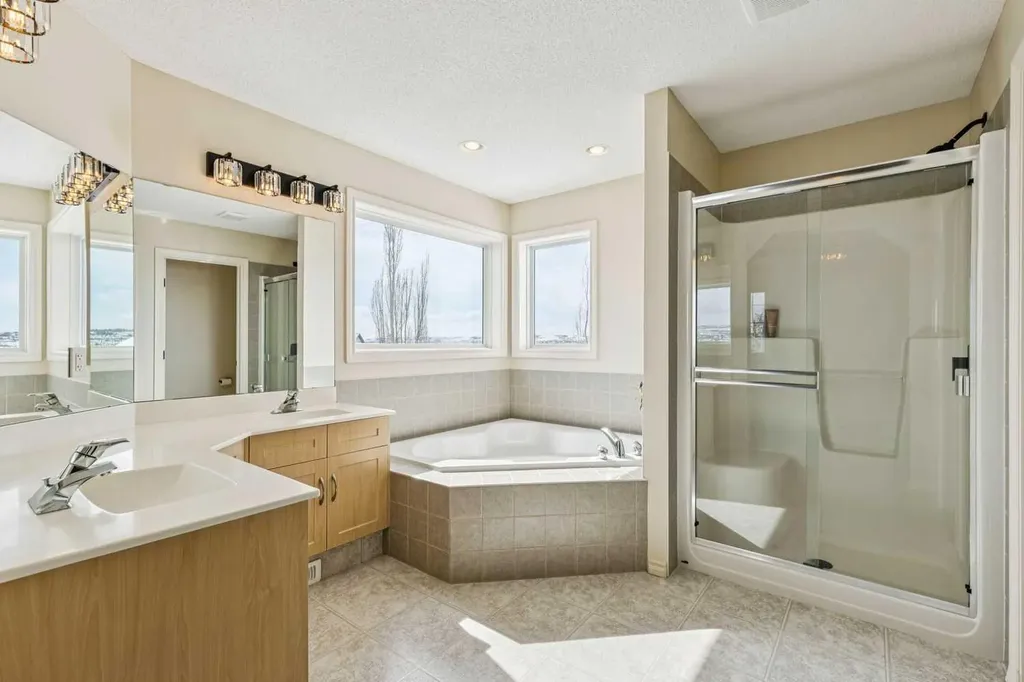 120 Hidden Creek Circle NW Calgary AB T3A 6J3