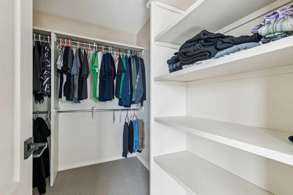 120 Hidden Creek Circle NW Calgary AB T3A 6J3