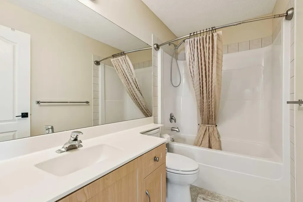 120 Hidden Creek Circle NW Calgary AB T3A 6J3