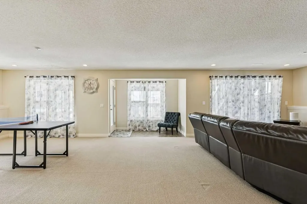 120 Hidden Creek Circle NW Calgary AB T3A 6J3