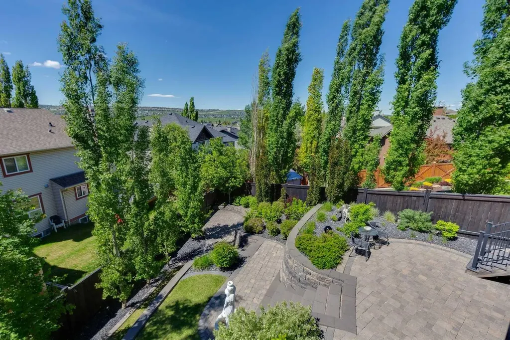 120 Hidden Creek Circle NW Calgary AB T3A 6J3