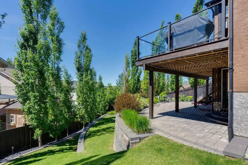 120 Hidden Creek Circle NW Calgary AB T3A 6J3