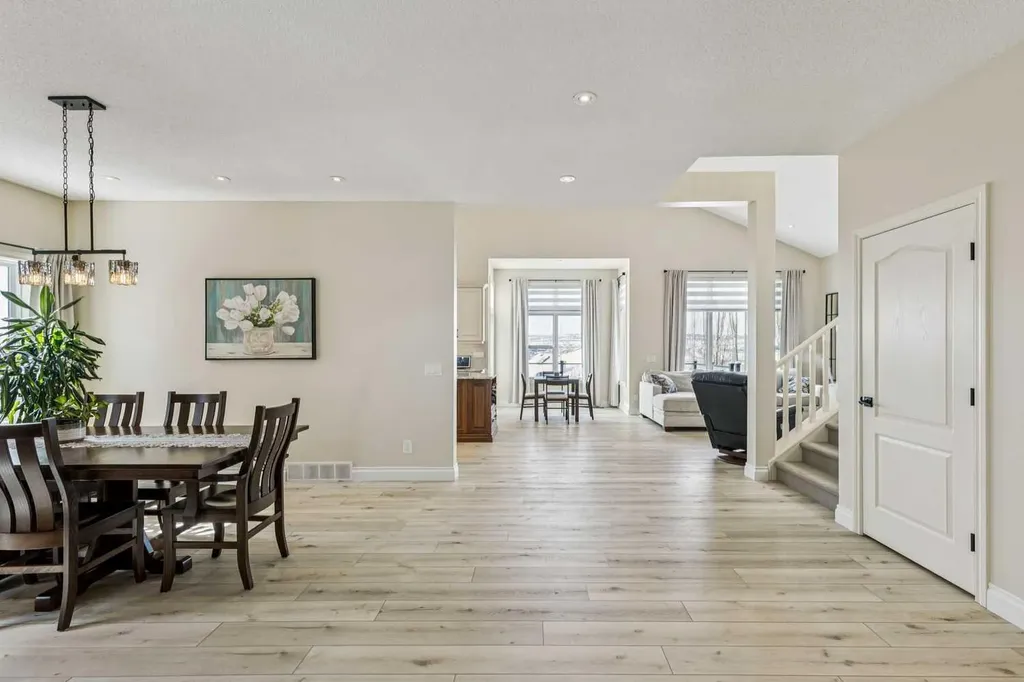 120 Hidden Creek Circle NW Calgary AB T3A 6J3