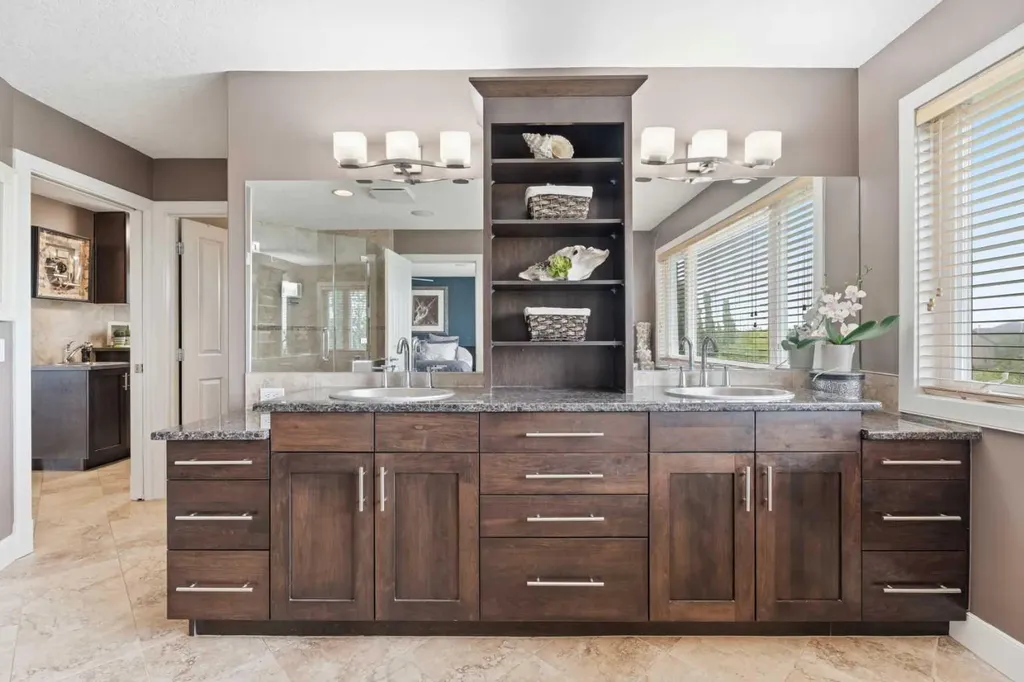461 Rainbow Falls Way Chestermere AB T1X 1S5