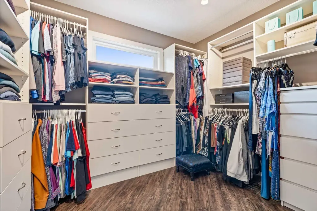 461 Rainbow Falls Way Chestermere AB T1X 1S5