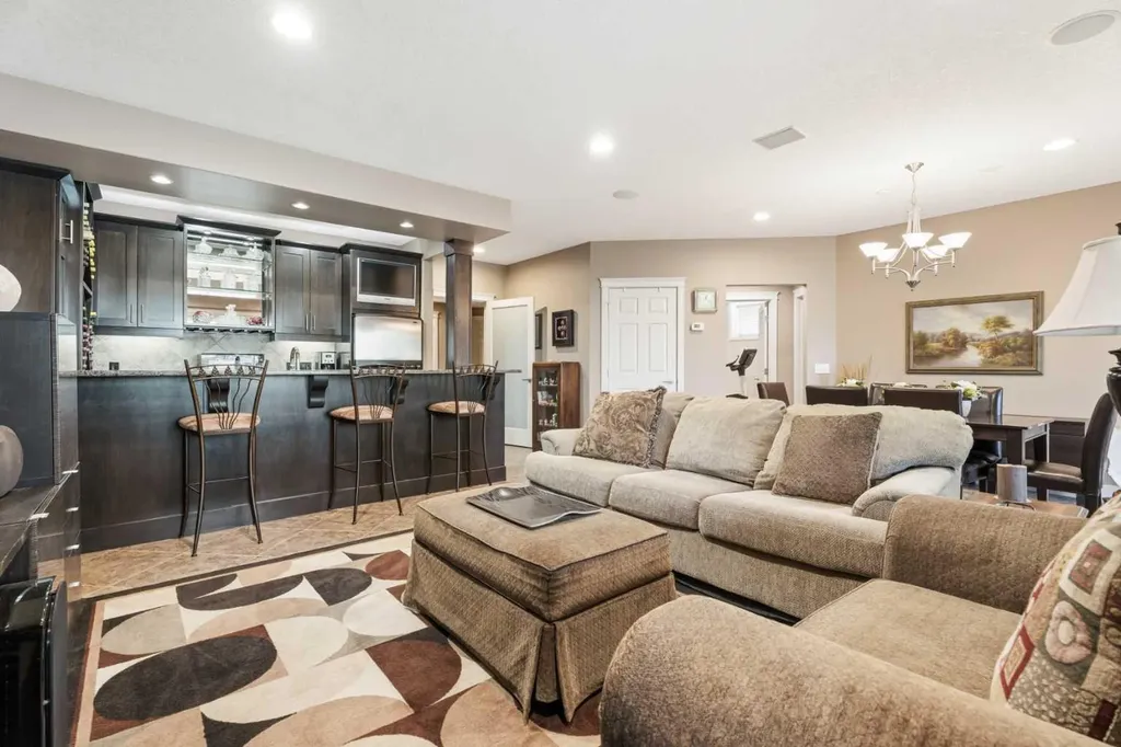 461 Rainbow Falls Way Chestermere AB T1X 1S5