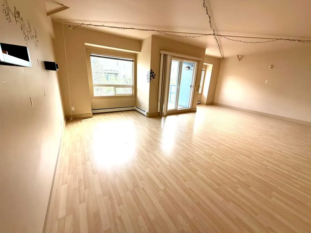 8026 Franklin Avenue Fort Mcmurray AB T9H 5K3