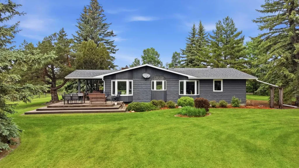 27054 Township Road 364 Rural Red Deer County AB T0M 1R0