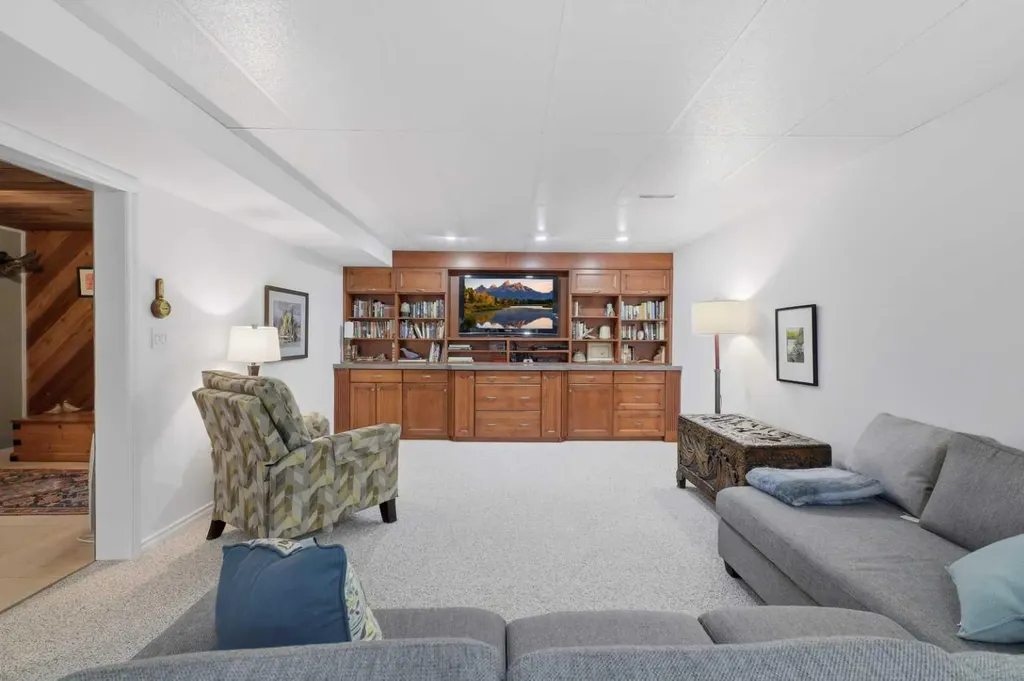 27054 Township Road 364 Rural Red Deer County AB T0M 1R0