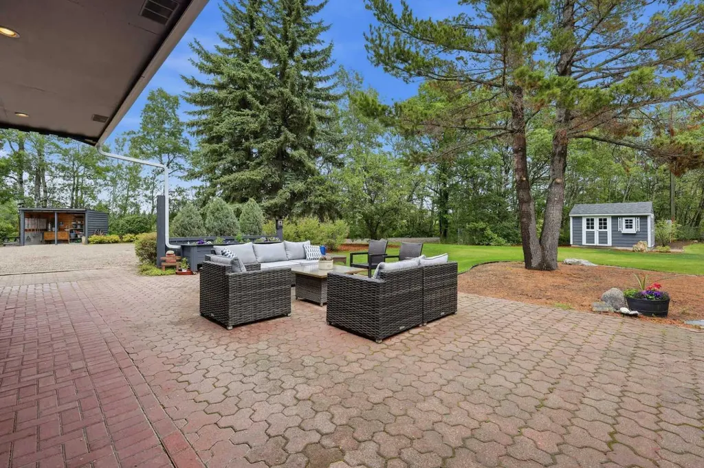 27054 Township Road 364 Rural Red Deer County AB T0M 1R0