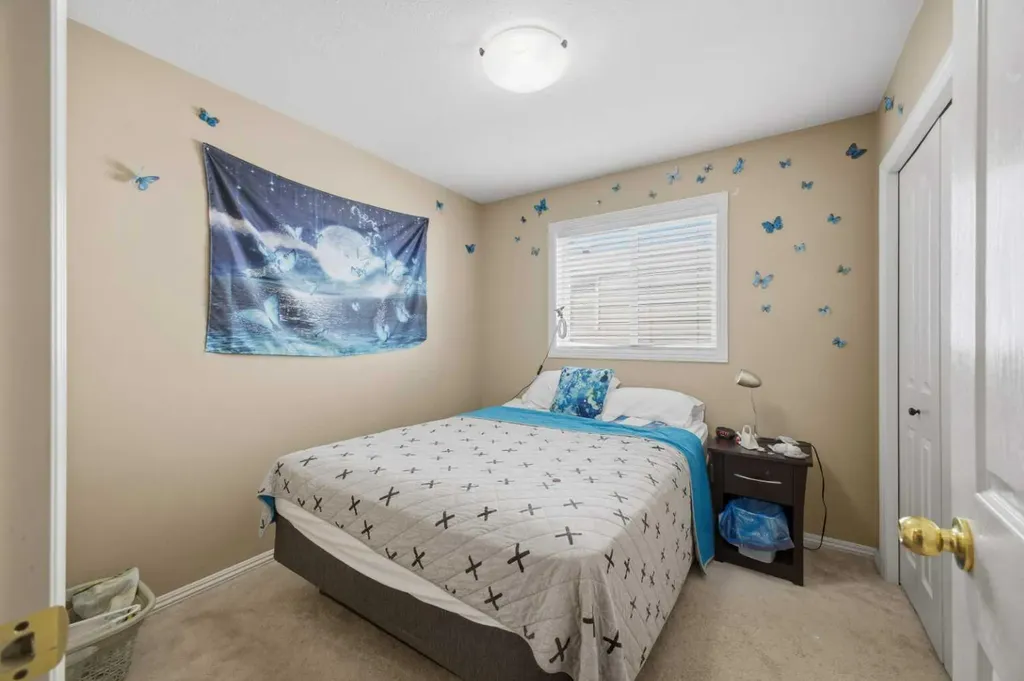 135 Issard Close Red Deer AB T4R 0C2