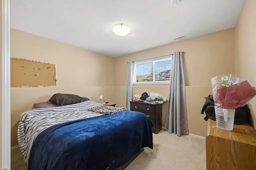 135 Issard Close Red Deer AB T4R 0C2