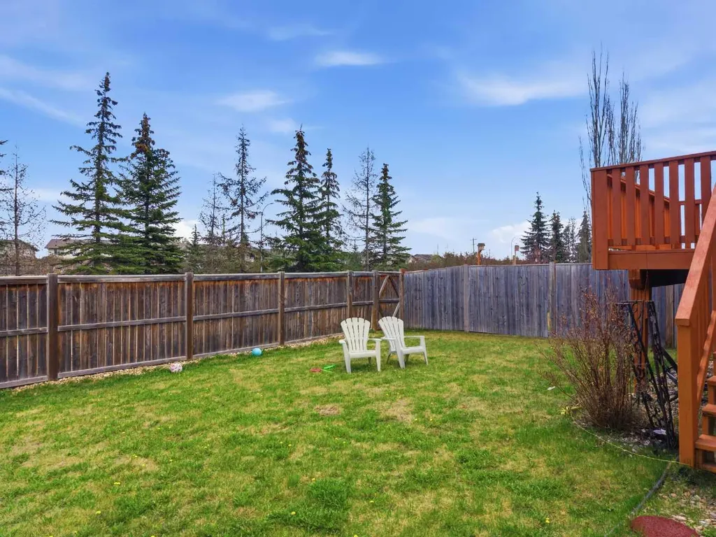 135 Issard Close Red Deer AB T4R 0C2