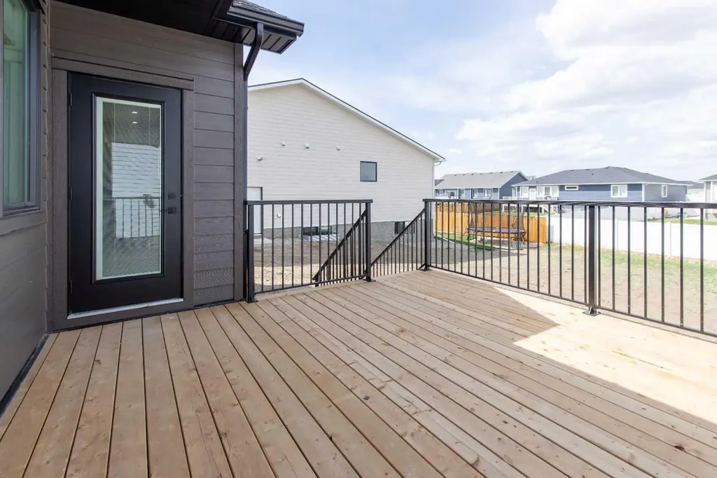 306 Bridge Crossing Close Raymond AB T0K 2S0