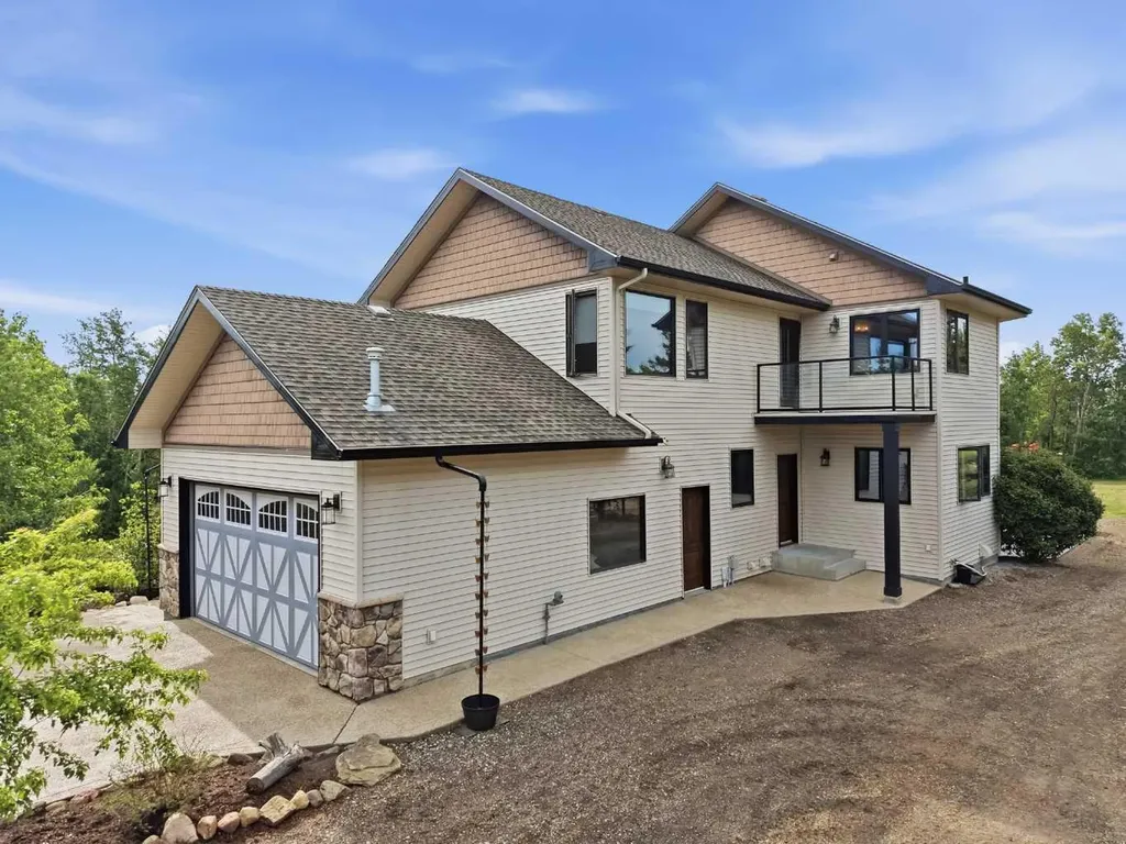 39222 Highway 20 Rural Lacombe County AB T0C 0J0