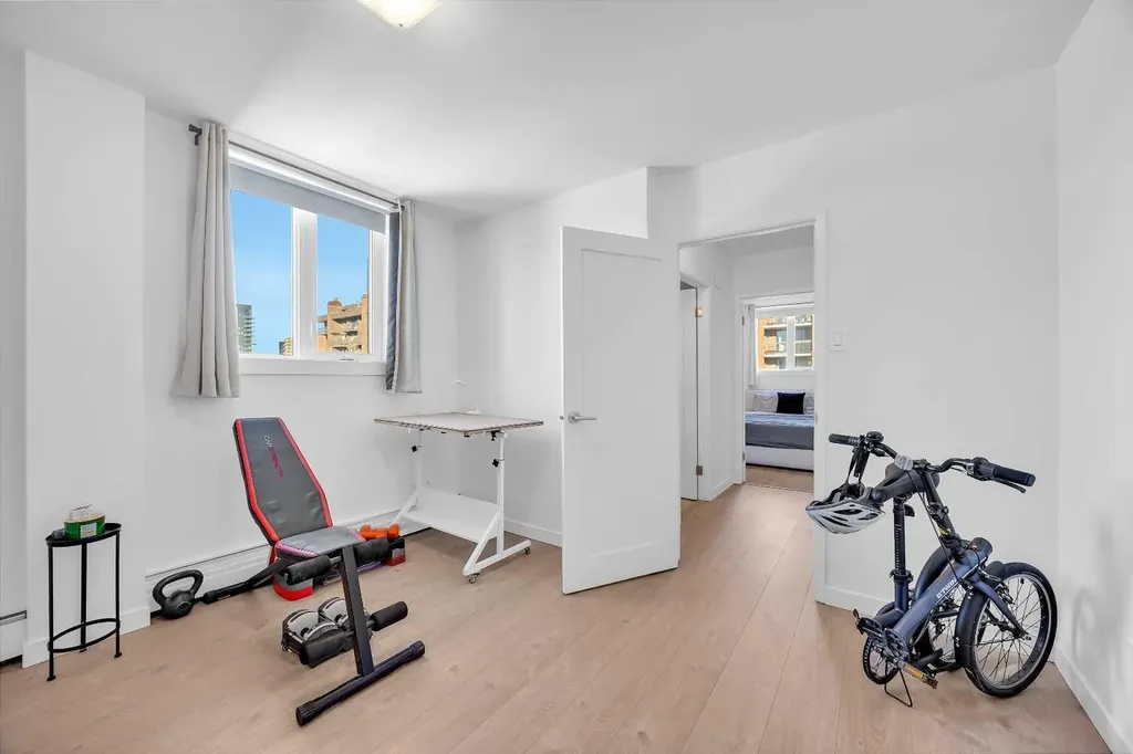 1111 15 Avenue SW Calgary AB T2R 0S8