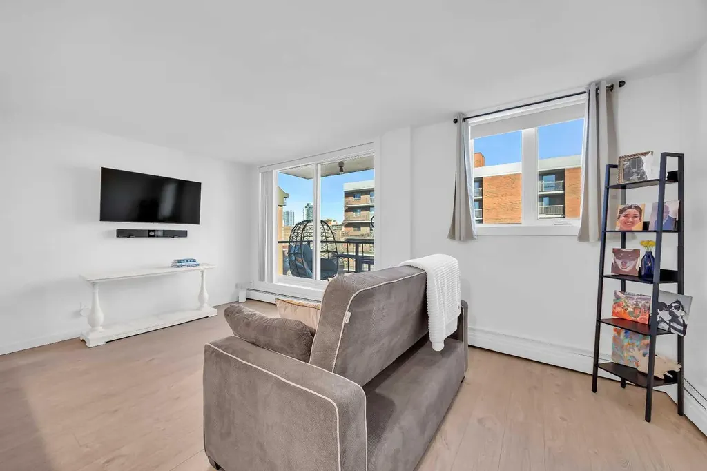 1111 15 Avenue SW Calgary AB T2R 0S8