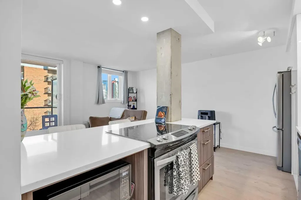 1111 15 Avenue SW Calgary AB T2R 0S8