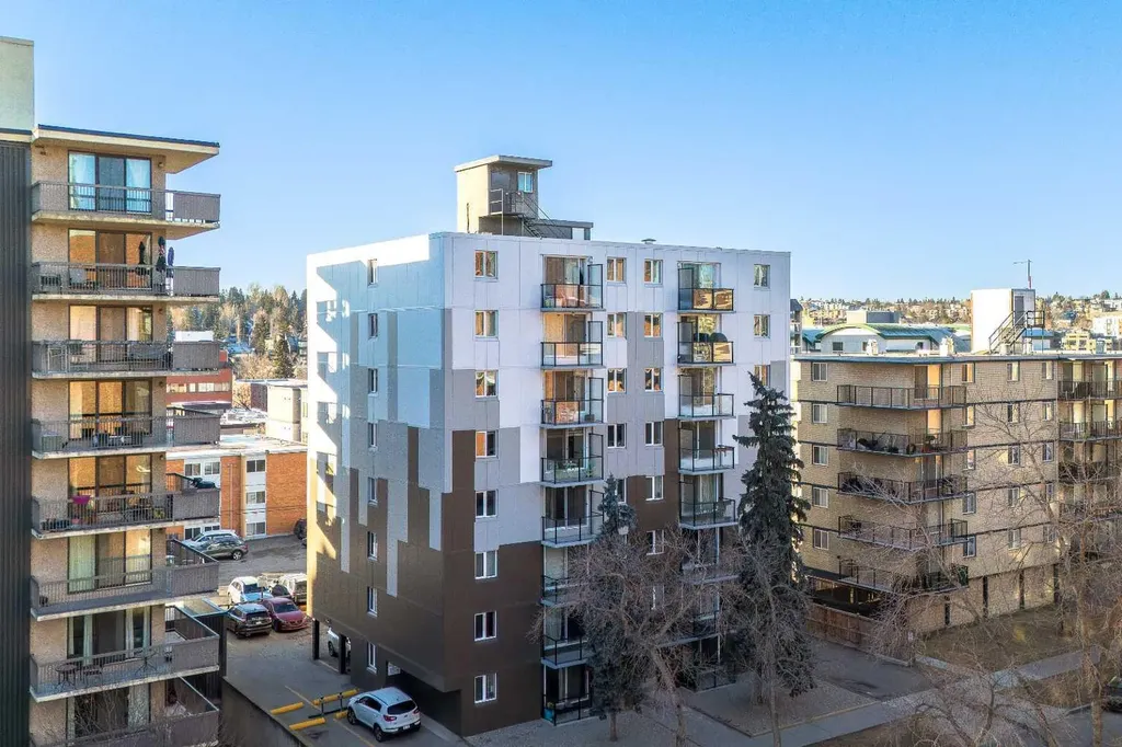1111 15 Avenue SW Calgary AB T2R 0S8