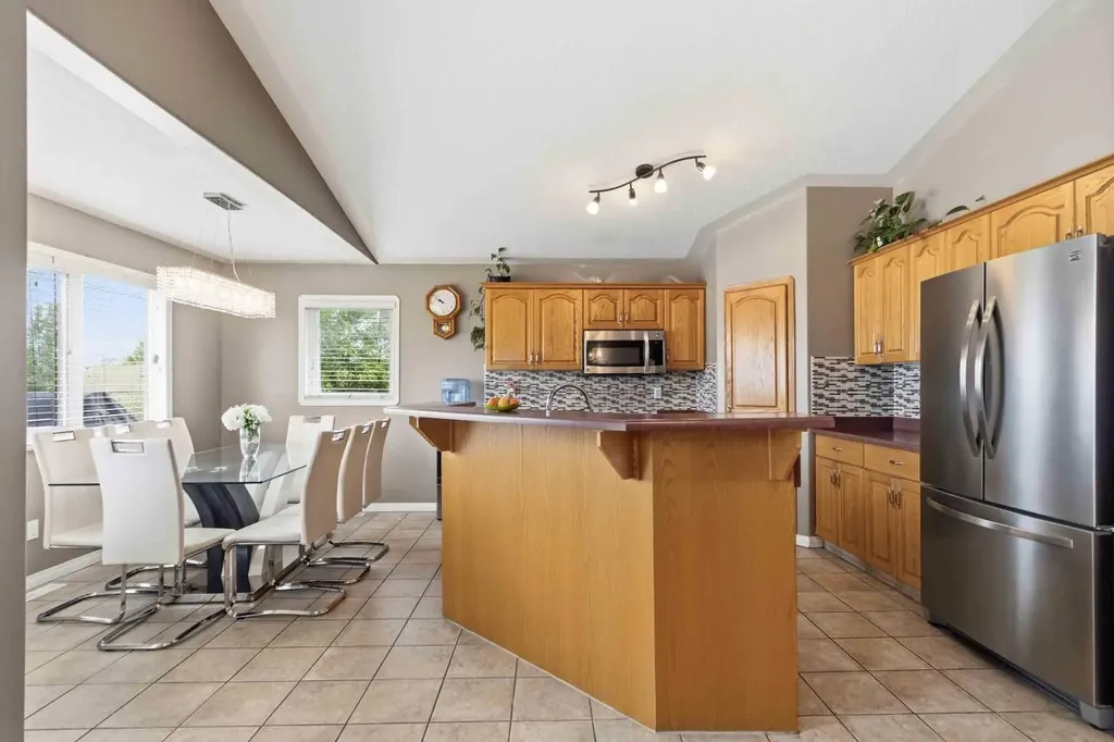 283 Berard Crescent Fort Mcmurray AB T9K1W2