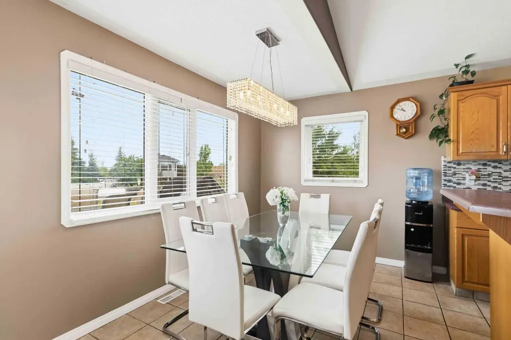 283 Berard Crescent Fort Mcmurray AB T9K1W2