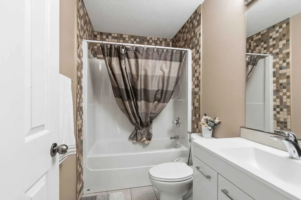 283 Berard Crescent Fort Mcmurray AB T9K1W2