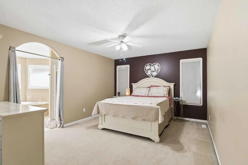 283 Berard Crescent Fort Mcmurray AB T9K1W2