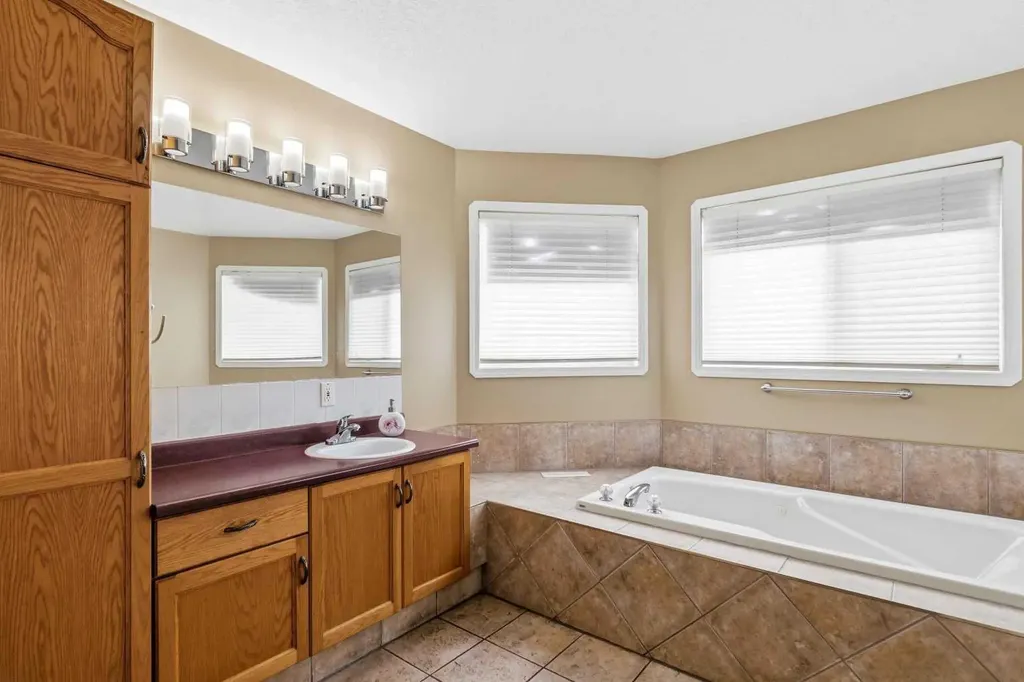 283 Berard Crescent Fort Mcmurray AB T9K1W2