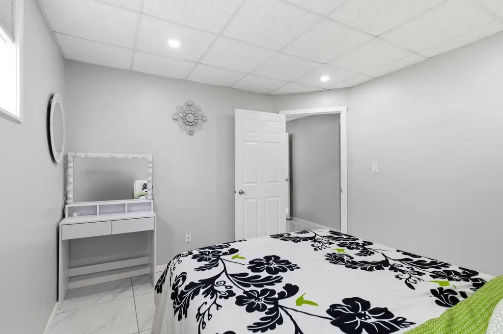 283 Berard Crescent Fort Mcmurray AB T9K1W2