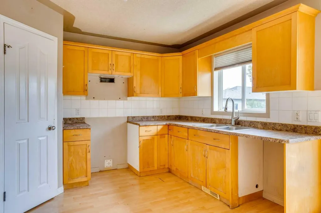 109 Lanauze Street Fort Mcmurray AB T9K 2S5