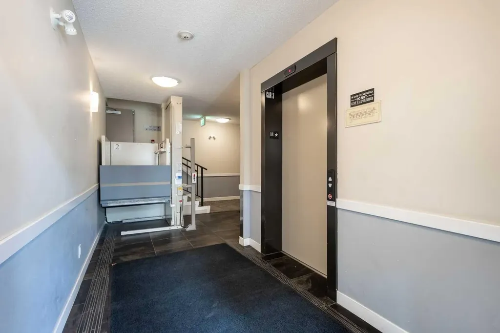 48 Panatella Road NW Calgary AB T3K 0V4