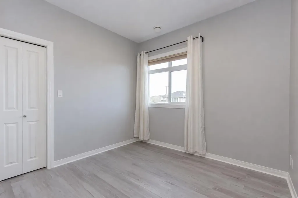 639 Oak Street Springbrook AB T4S 0E5
