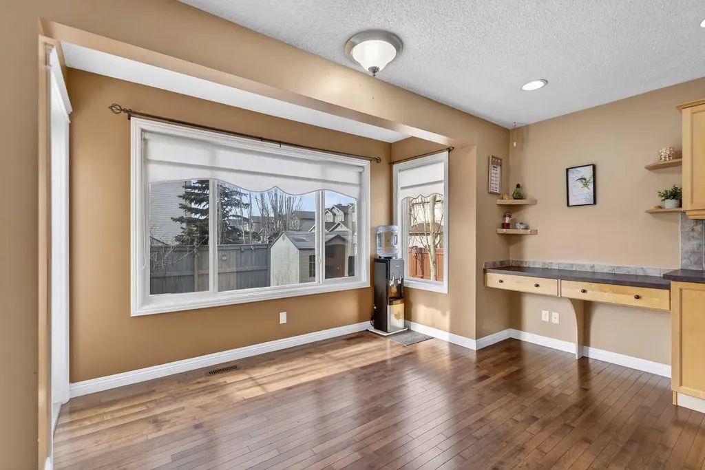 2407 Kingsland View SE Airdrie AB T4A0A5