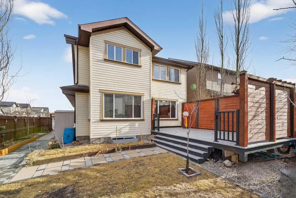 2407 Kingsland View SE Airdrie AB T4A0A5