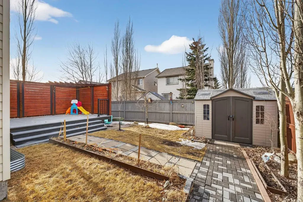 2407 Kingsland View SE Airdrie AB T4A0A5