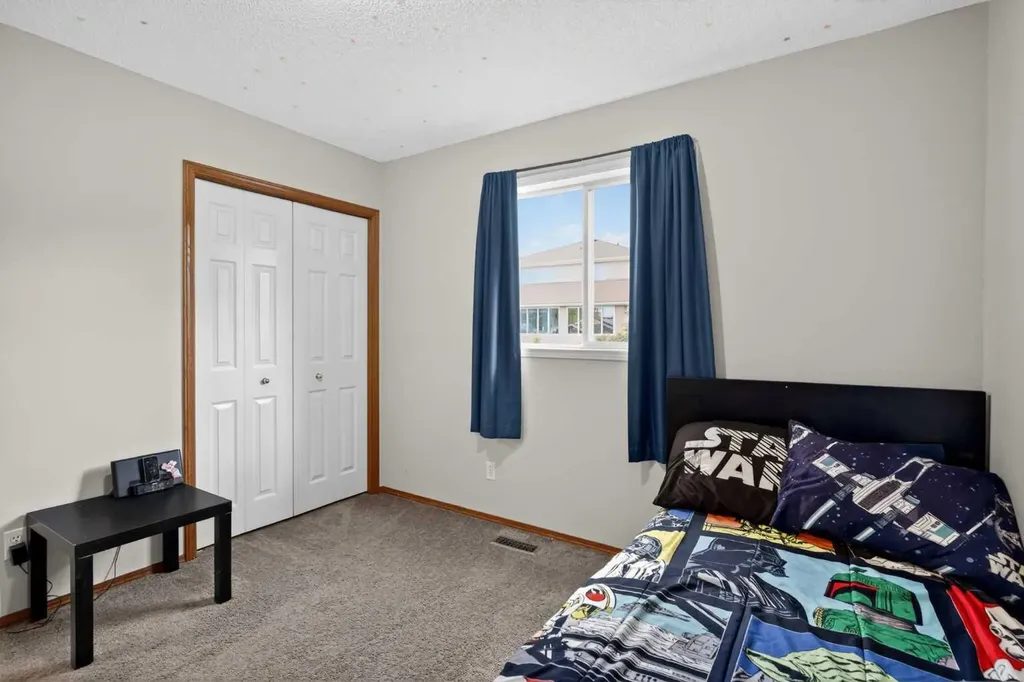 153 Mountain Park Drive SE Calgary AB T2Z 2J9
