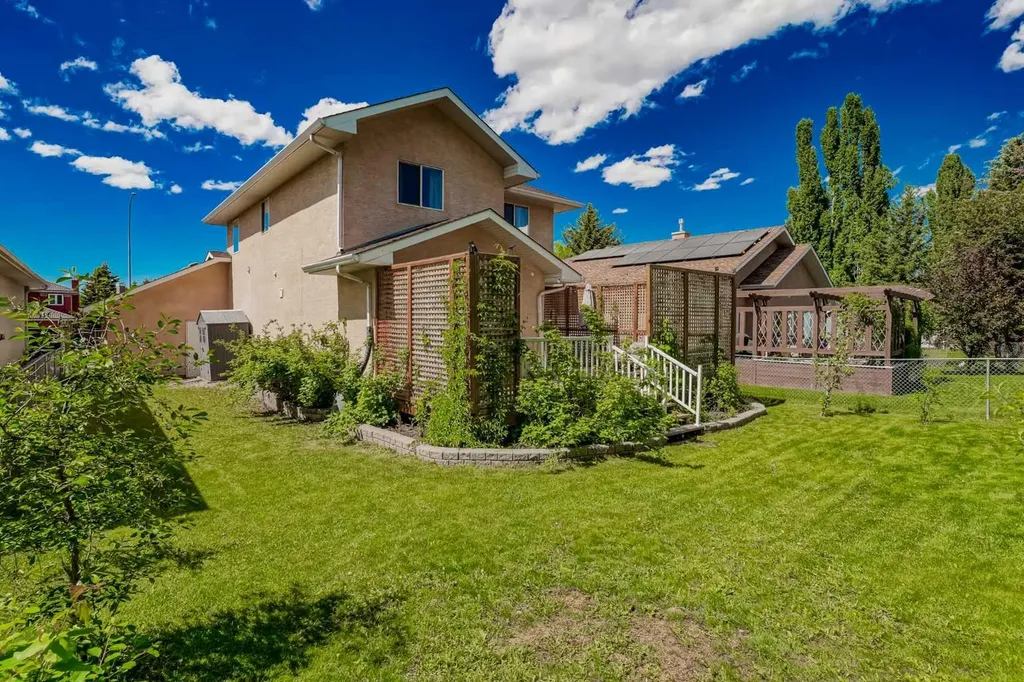 153 Mountain Park Drive SE Calgary AB T2Z 2J9