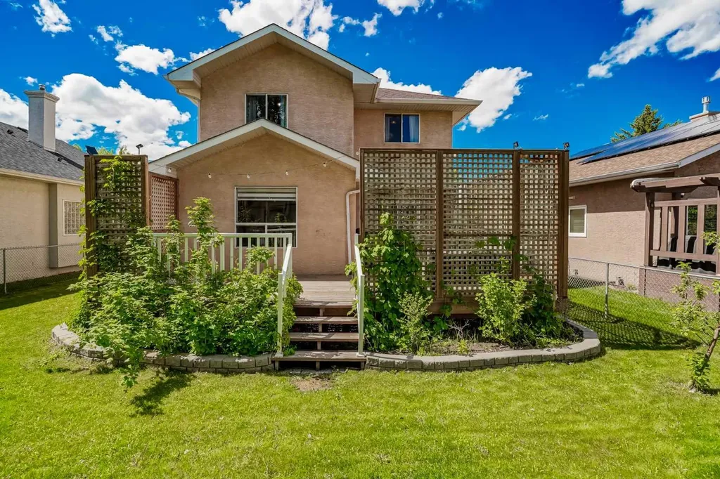 153 Mountain Park Drive SE Calgary AB T2Z 2J9