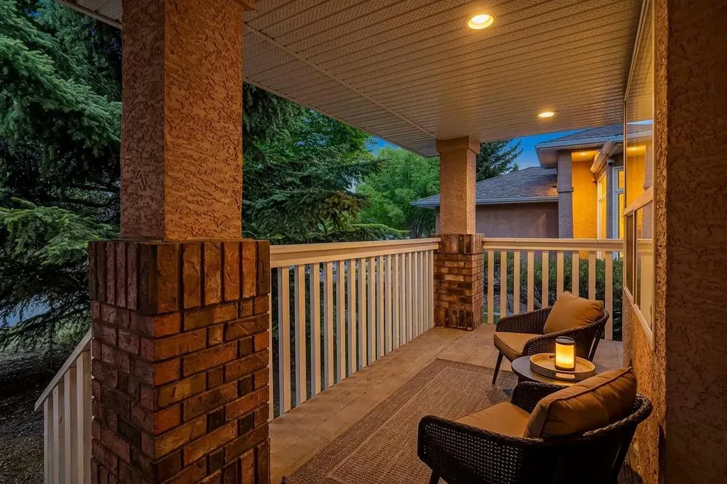 153 Mountain Park Drive SE Calgary AB T2Z 2J9