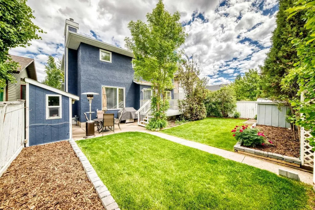 163 Shannon Circle SW Calgary AB T2Y 2L1