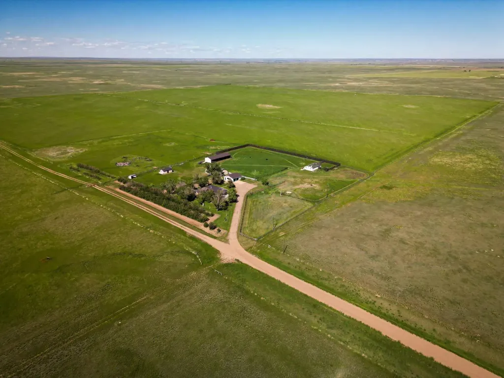 14017 Range Road 65 Rural Cypress County AB T0J 2P0
