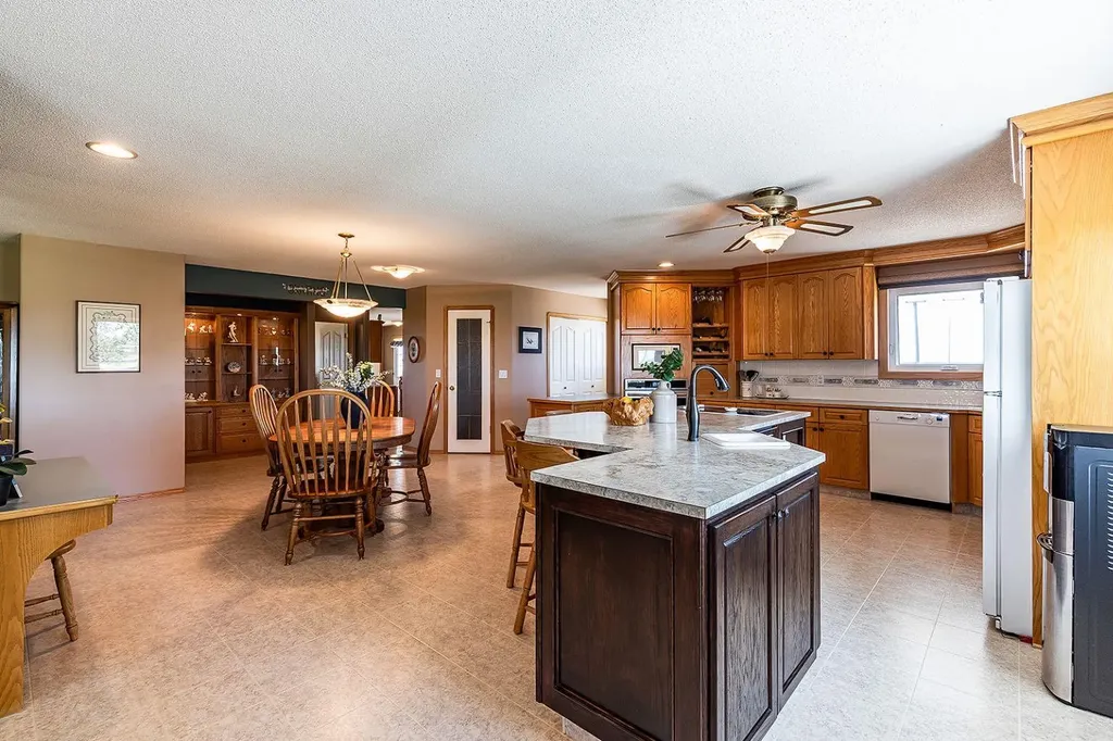 14017 Range Road 65 Rural Cypress County AB T0J 2P0