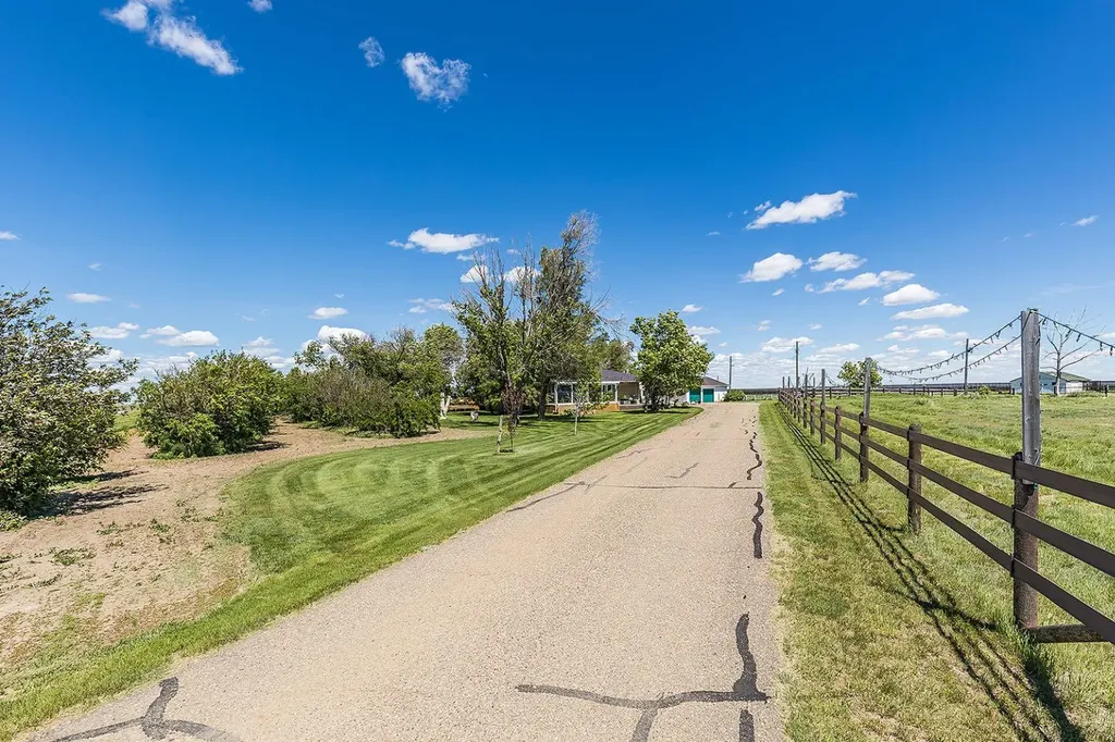 14017 Range Road 65 Rural Cypress County AB T0J 2P0