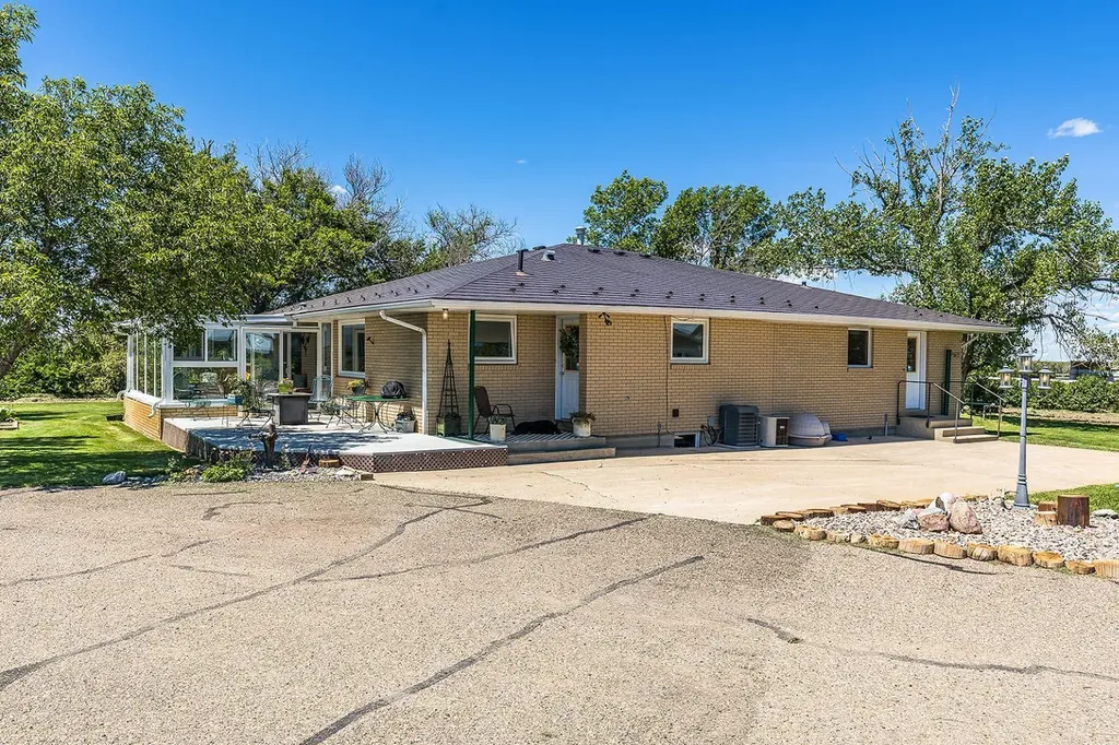 14017 Range Road 65 Rural Cypress County AB T0J 2P0