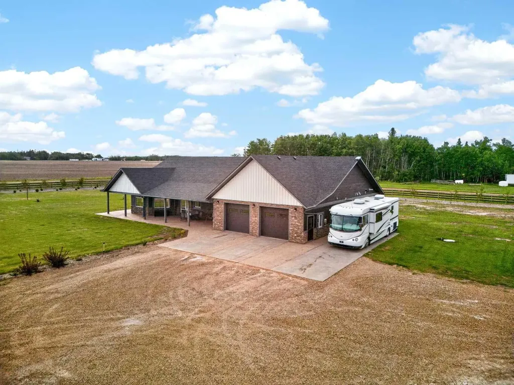 105559 Range Road 152a La Crete AB T0H2H0