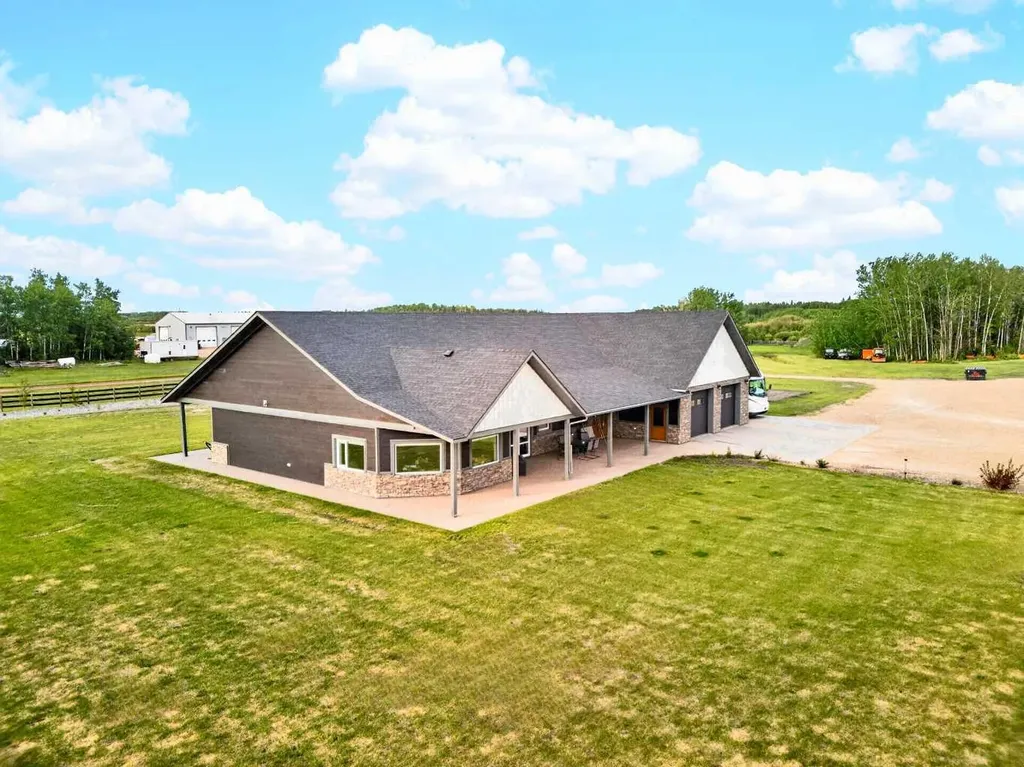 105559 Range Road 152a La Crete AB T0H2H0