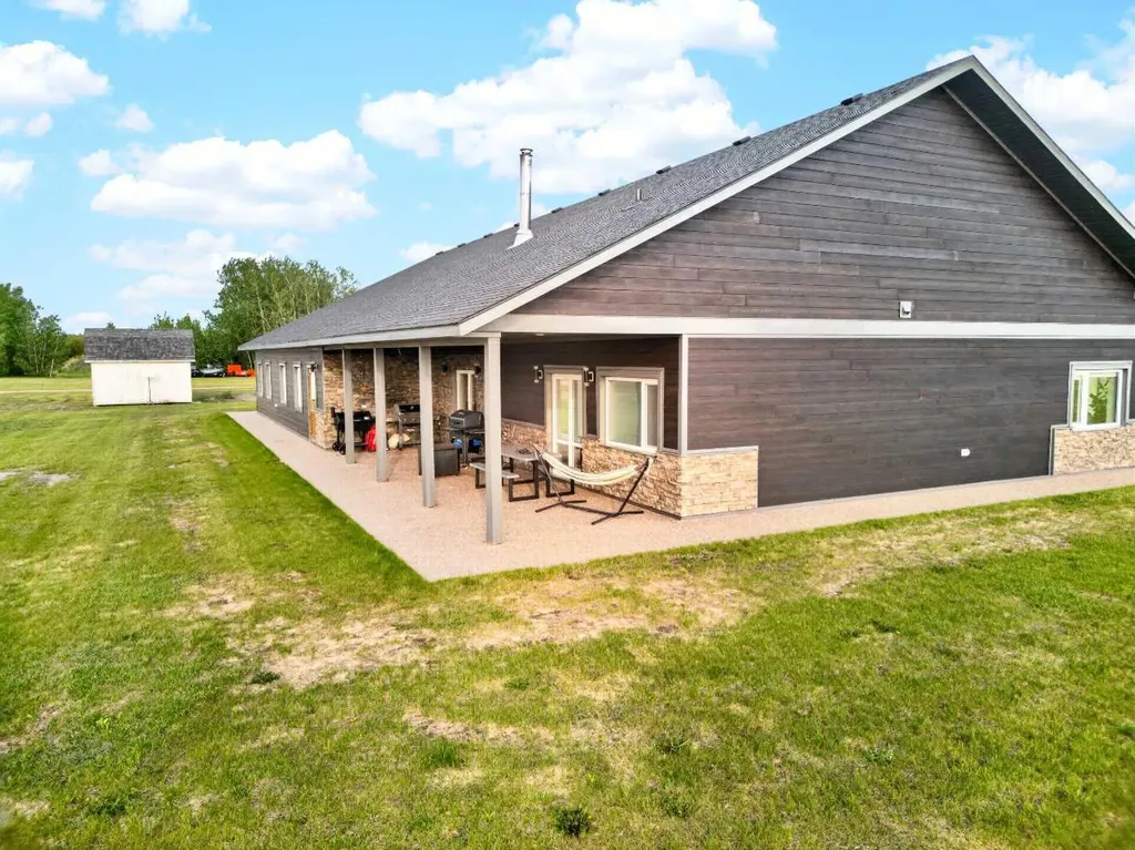 105559 Range Road 152a La Crete AB T0H2H0