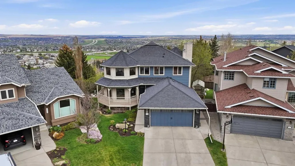 131 Edgebrook Circle NW Calgary AB T3A5A4