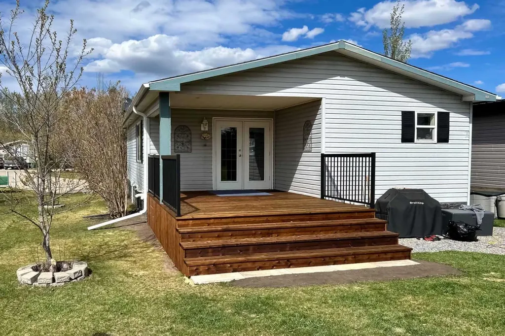 25074 South Pine Lake Road Rural Red Deer County AB T0M 1R0
